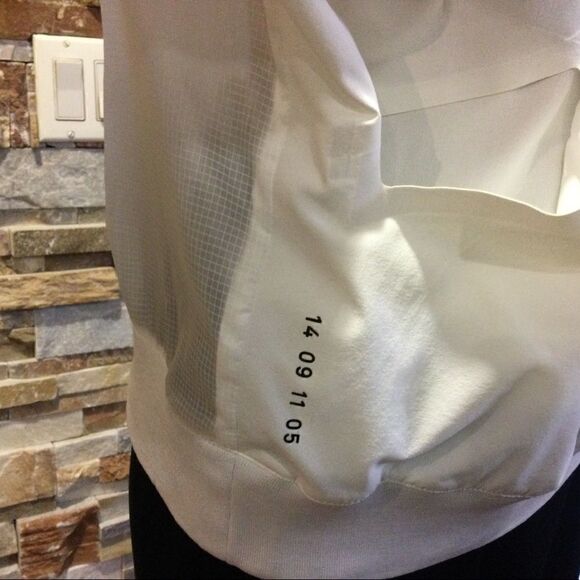 NIKE Top with Hood - Picture 10 of 11